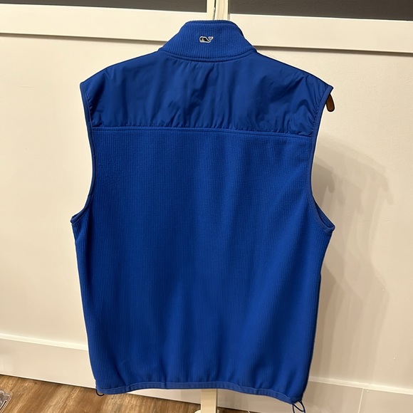 Vineyard Vines Lightweight Vest - Picture 4 of 4